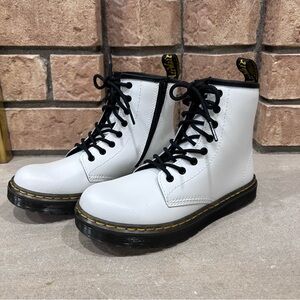 Dr. Martens Zavala j Lace Up Combat Boots Youth Size 3 White Patent Leather
